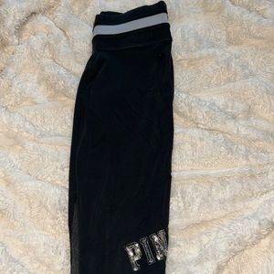 Pink yoga capri leggings